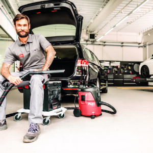 VC 21 L MC Safety vacuum cleaner with manual filter cleaning system, 20 l, class L